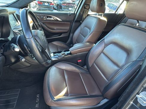 Used 2018 INFINITI QX30 Premium w/ Technology Package image 11