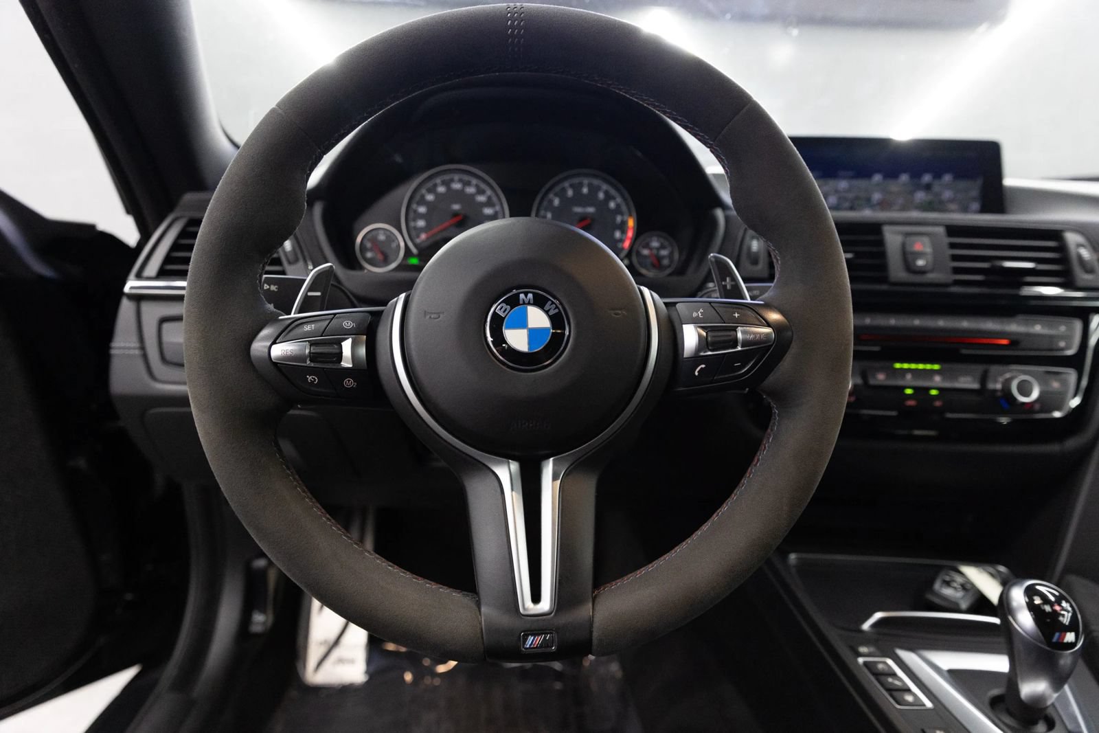 Used 2019 BMW M4 CS w/ Executive Package RWD image 36