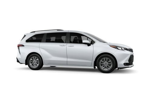 New 2026 Toyota Sienna XLE image 13