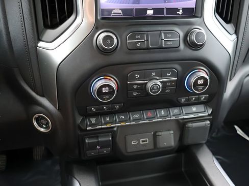 Used 2020 Chevrolet Silverado 2500 LTZ w/ LTZ Plus Package AWD/4WD image 26