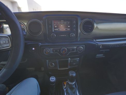 Used 2019 Jeep Wrangler Sport image 8