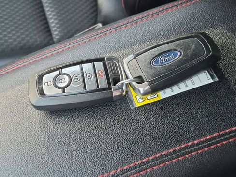 Used 2024 Ford Escape ST-Line w/ Tech Pack #1 AWD/4WD image 34