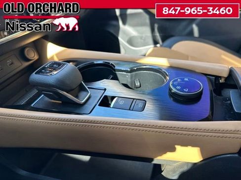 Used 2023 Nissan Rogue Platinum AWD/4WD image 17