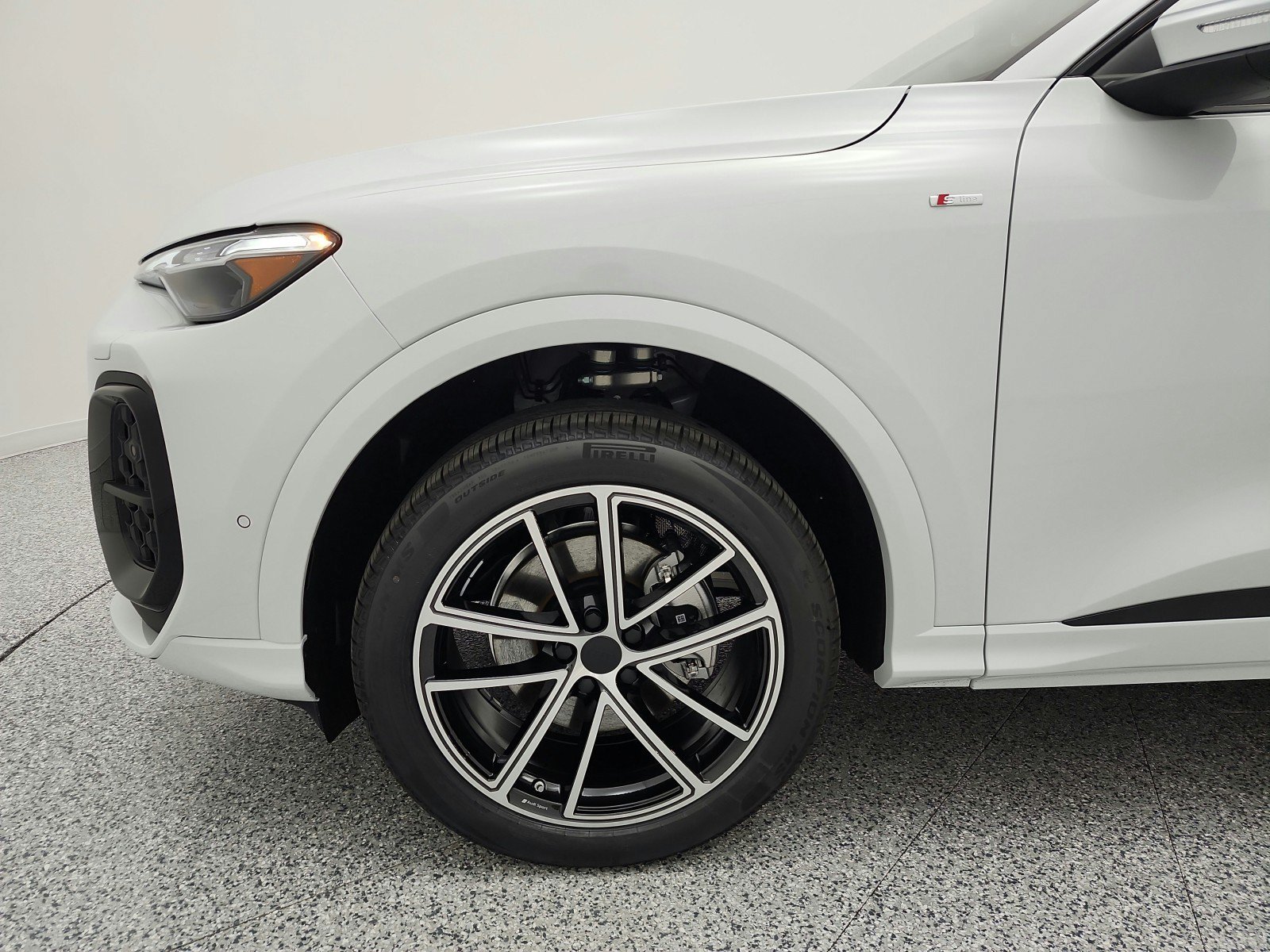 New 2026 Audi Q5 Premium Plus AWD/4WD image 13