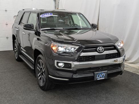 Used 2022 Toyota 4Runner Limited image 19