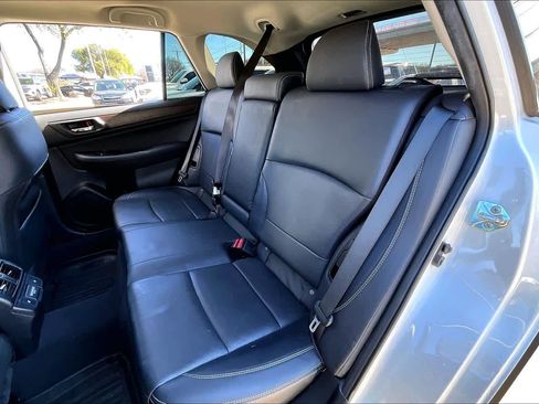 Used 2018 Subaru Outback 3.6R Limited image 20