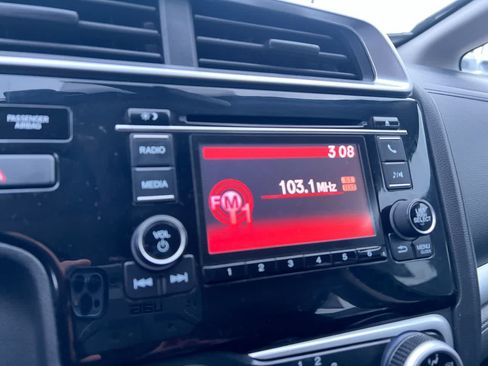 Used 2020 Honda Fit LX image 18
