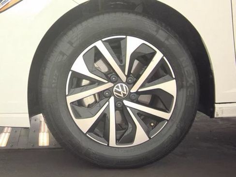 Used 2025 Volkswagen Jetta S FWD image 21