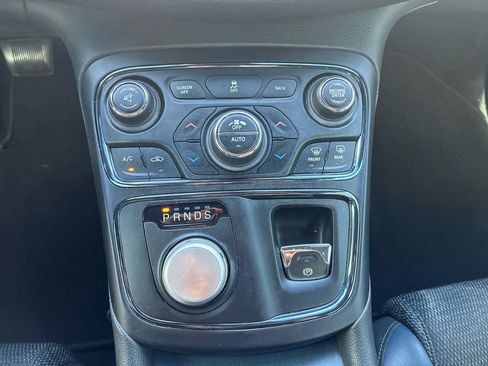 Used 2015 Chrysler 200 S FWD image 14