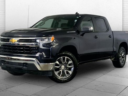Used 2024 Chevrolet Silverado 1500 LT AWD/4WD image 12