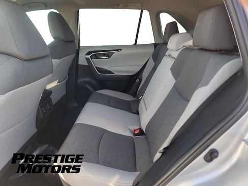Used 2021 Toyota RAV4 XLE w/ Convenience Package AWD/4WD image 27