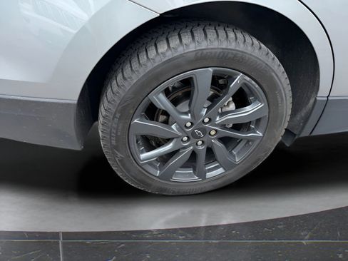 Used 2023 Chevrolet Equinox RS AWD/4WD image 14