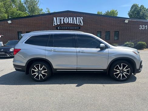 Used 2021 Honda Pilot Touring image 8