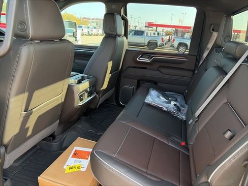 New 2026 GMC Sierra 2500 Denali w/ Denali Reserve Package image 11
