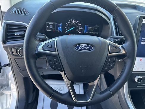 Used 2024 Ford Edge SEL w/ Convenience Package image 14