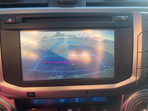 Used 2015 Toyota 4Runner Limited image 9