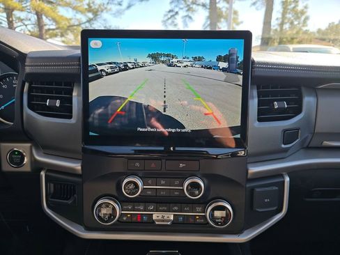 Used 2024 Ford Expedition Max XLT image 20