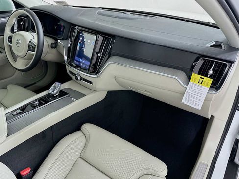 New 2026 Volvo V60 B5 Cross Country Ultra w/ Climate Package image 27
