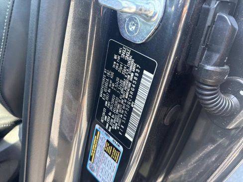 Used 2024 Kia Telluride SX Prestige AWD/4WD image 21