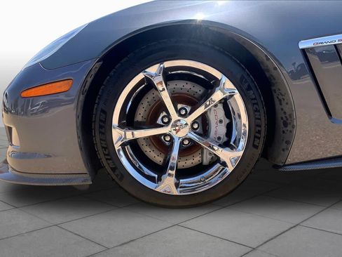 Used 2011 Chevrolet Corvette Grand Sport w/ Preferred Equipment Group RWD image 10