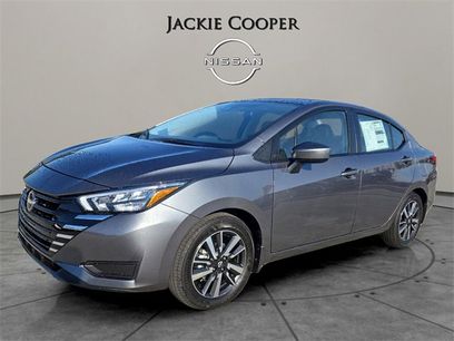New 2025 Nissan Versa SV w/ Trunk Package