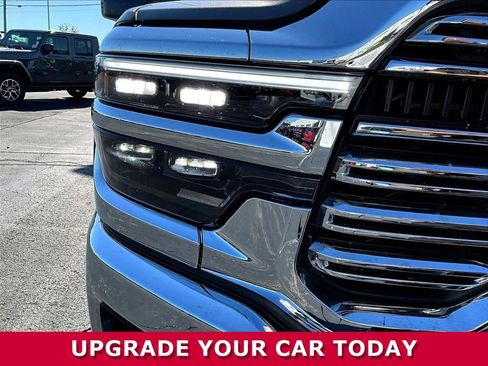 Used 2025 RAM 3500 Laramie w/ Towing Technology Group AWD/4WD image 29