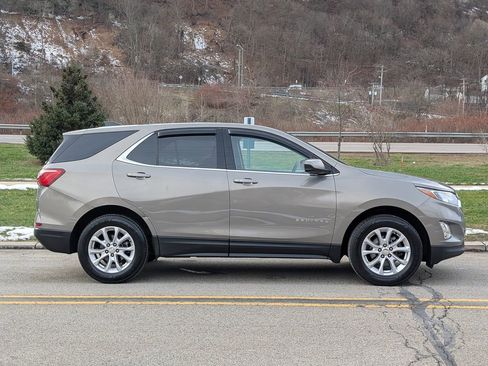 Used 2019 Chevrolet Equinox LT image 3