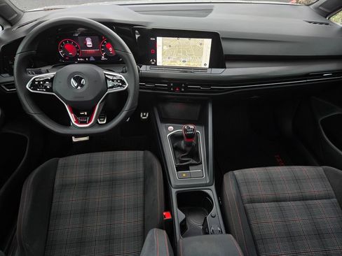 Used 2022 Volkswagen GTI SE FWD image 15
