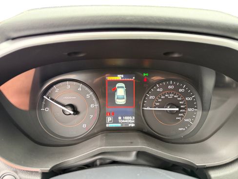 Used 2018 Subaru Crosstrek 2.0i Premium image 11