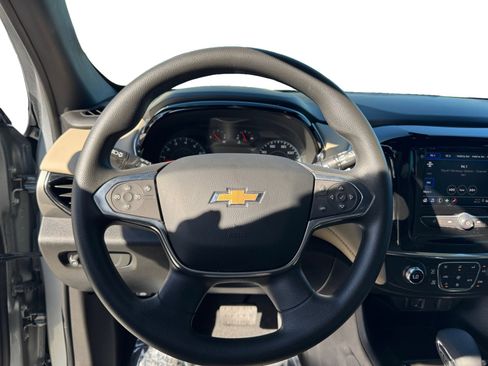 Used 2023 Chevrolet Traverse LS w/ Safety Package image 3