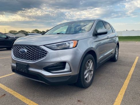 Used 2024 Ford Edge SEL AWD/4WD image 13