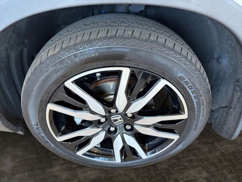 Used 2021 Honda Pilot Touring image 38