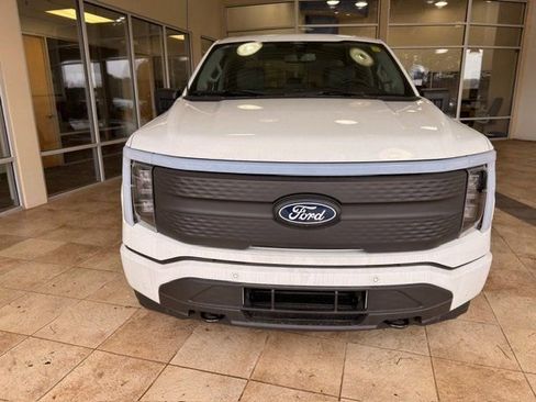 New 2025 Ford F150 Lightning Flash AWD/4WD image 24