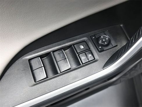 Used 2023 Toyota RAV4 Limited image 13