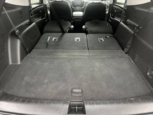 Used 2018 Chevrolet Traverse LT AWD/4WD image 30