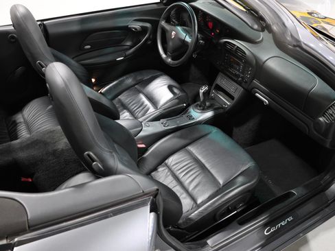 Used 2002 Porsche 911 Cabriolet image 28