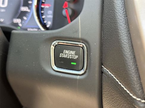 Used 2023 GMC Acadia Denali w/ Black Diamond Edition image 31