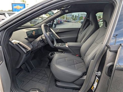 Used 2025 BMW iX xDrive50 w/ Sport Package image 5