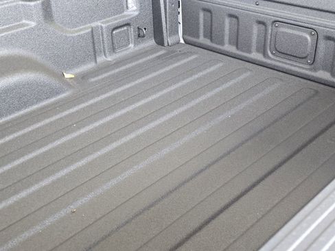 New 2025 Jeep Gladiator Sport image 7