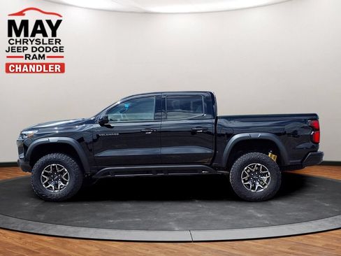 Used 2024 Chevrolet Colorado ZR2 w/ ZR2 Convenience Package III AWD/4WD image 16