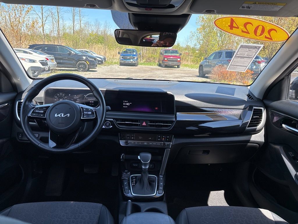 Certified 2024 Kia Seltos S AWD/4WD image 16