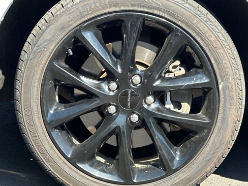 Used 2017 Dodge Durango R/T w/ Technology Group AWD/4WD image 37