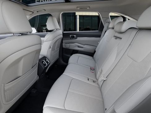 New 2026 Kia Sorento S FWD image 18