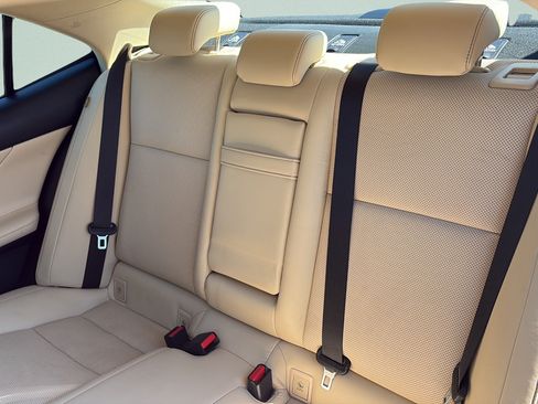 Used 2014 Lexus IS 250 AWD w/ Premium Package image 16