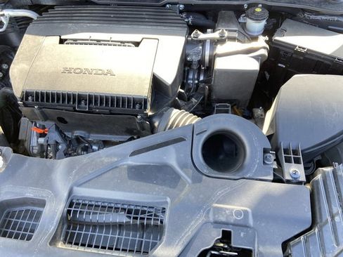 Used 2023 Honda Pilot LX image 26