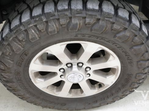 Used 2025 RAM 2500 Laramie w/ Sport Appearance Package image 10