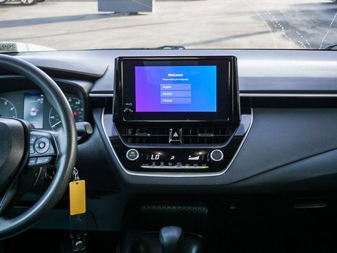 Used 2024 Toyota Corolla LE image 16