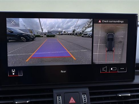 Used 2023 Audi SQ5 Premium Plus w/ Premium Plus Package image 25