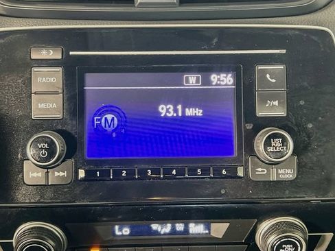Used 2020 Honda CR-V LX image 21