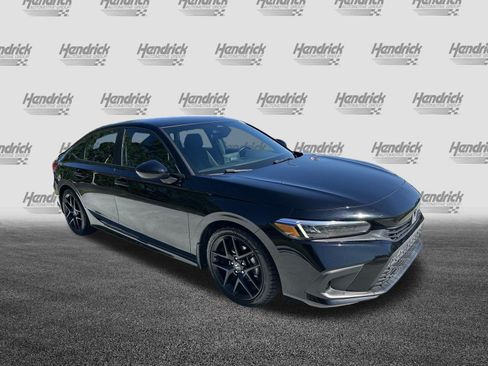 Used 2022 Honda Civic Sport image 2